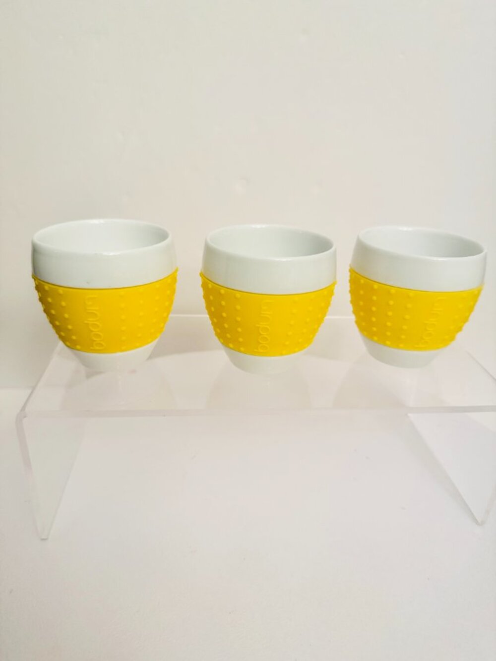 Bodum 70 Pavina Set 3 Espresso 2.5 oz White Porcelain Yellow Silicone Band Grip